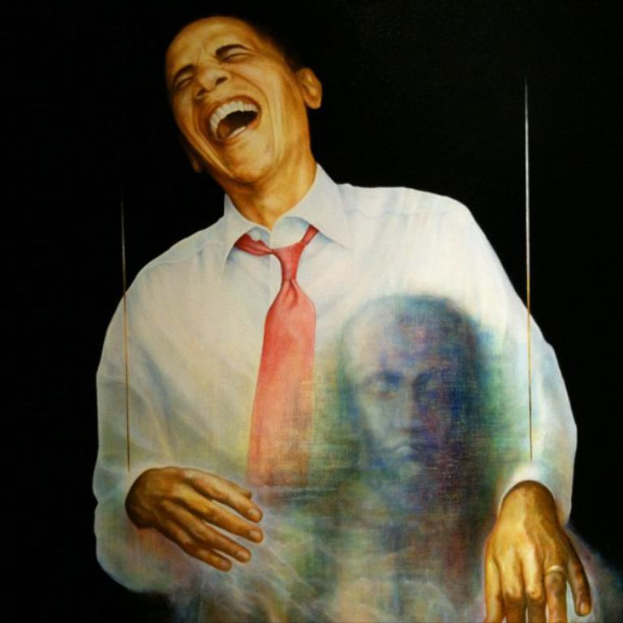 Ein Gemälde einer lachenden Person und ein weiteres Gemälde einer Person mit dunklem Hintergrund.