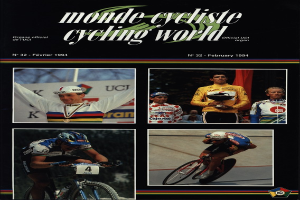 Ein Plakat der Februar 1994 Ausgabe der Monde Cycliste Radwelt Zeitschrift, das vier Radfahrer in Helmen auf Fahrrädern zeigt, mit dem Zeitschriftennamen oben.