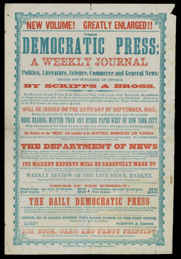 Zeitung mit der Aufschrift "Demokratische Presse: Eine Wochenzeitung" vor schwarzem Hintergrund.